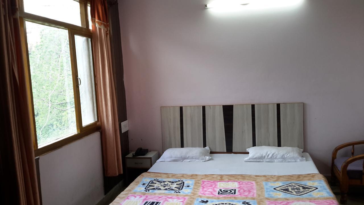 Royal View Hotel Shimla Esterno foto